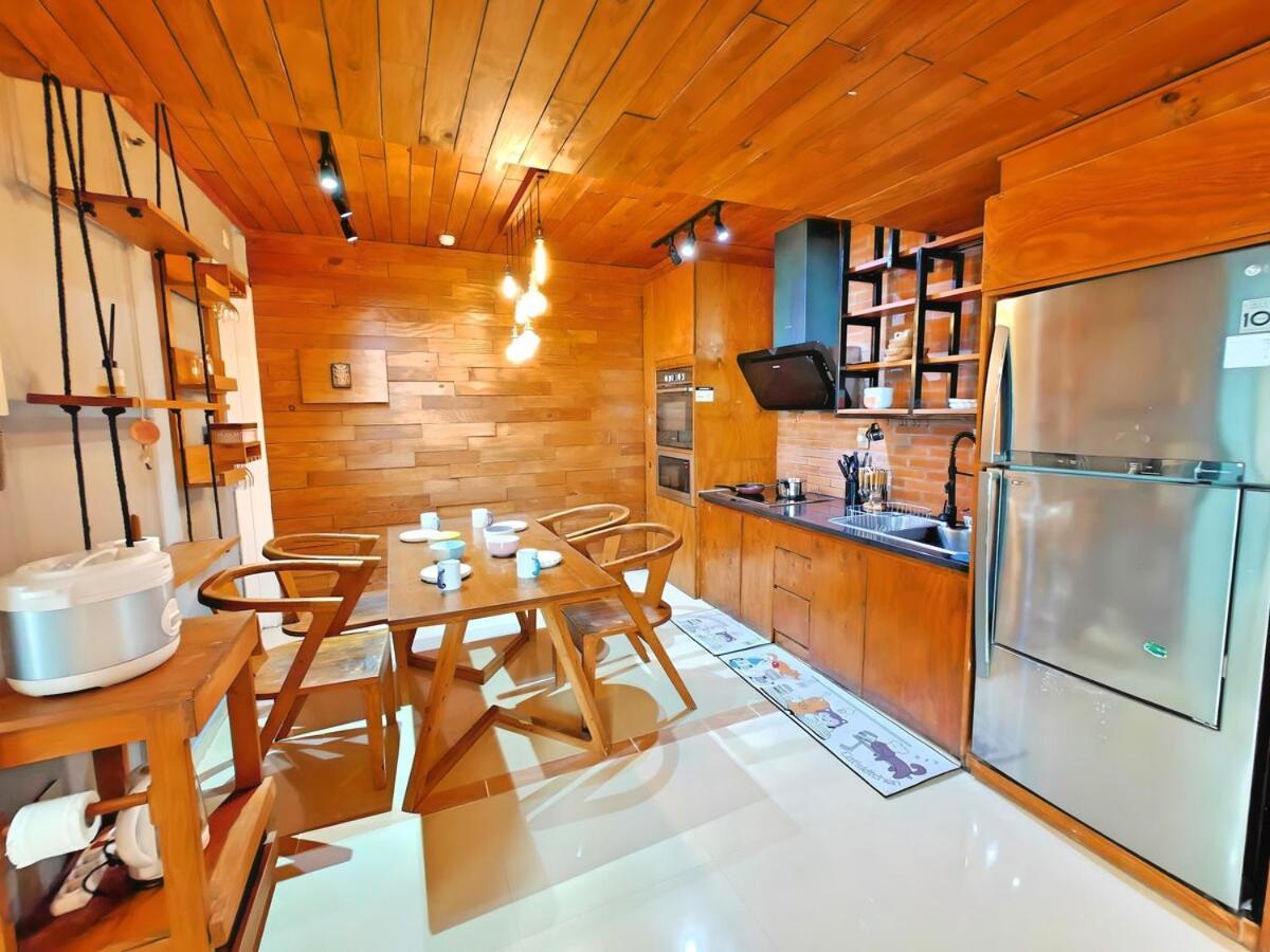 Stylish 3br Rasuna With Pool, Gym,wi-fi, Netflix *
