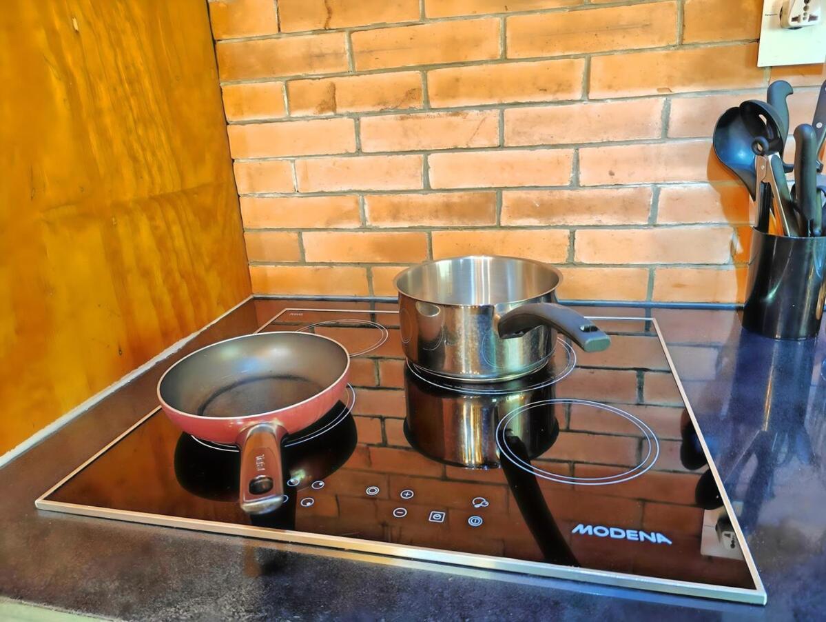 Pangsapuri Stylish 3br Rasuna With Pool, Gym,wi-fi, Netflix Jakarta