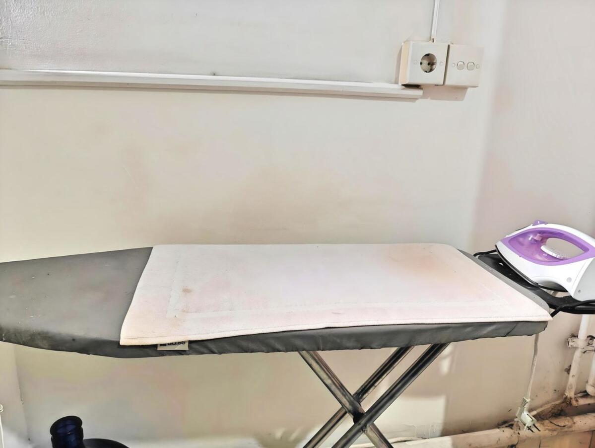 Stylish 3br Rasuna With Pool, Gym,wi-fi, Netflix Pangsapuri