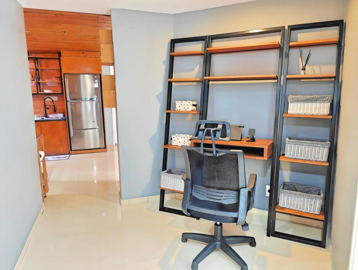 Pangsapuri Stylish 3br Rasuna With Pool, Gym,wi-fi, Netflix Jakarta