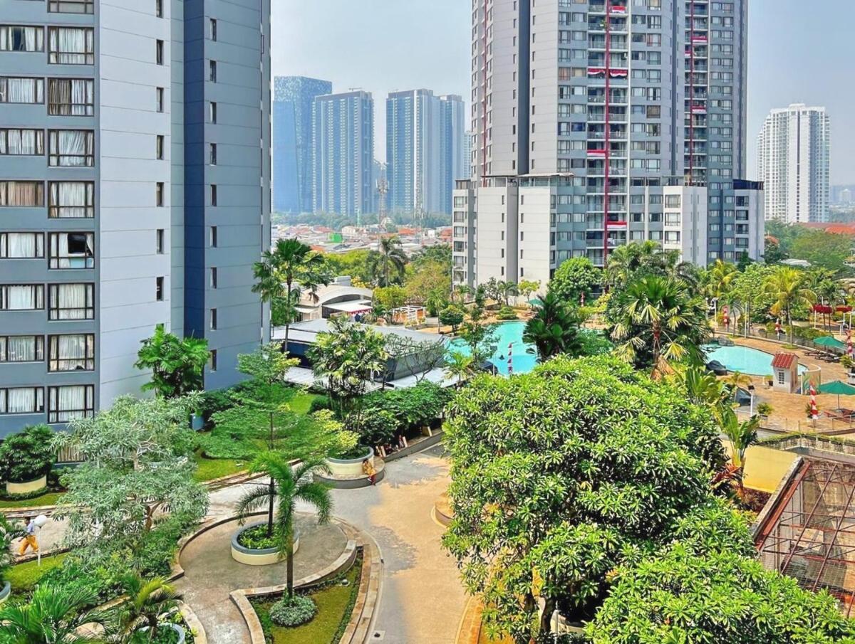 Stylish 3br Rasuna With Pool, Gym,wi-fi, Netflix *