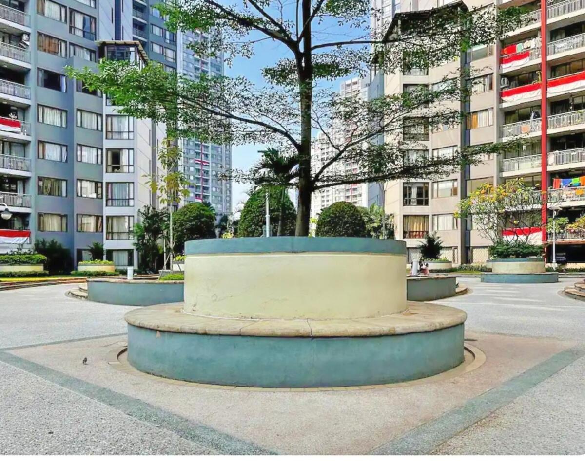 Stylish 3br Rasuna With Pool, Gym,wi-fi, Netflix